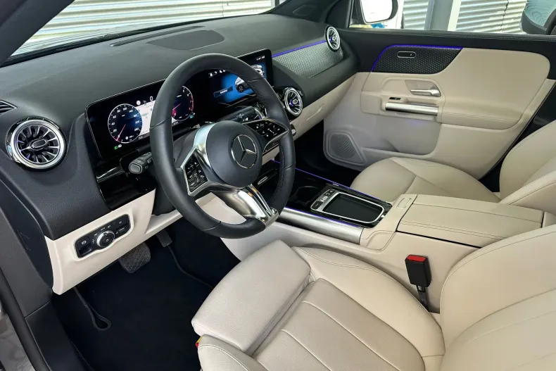 Mercedes-Benz GLA din 2024 cu 6.507 km - oferta MER133201 - foto 5