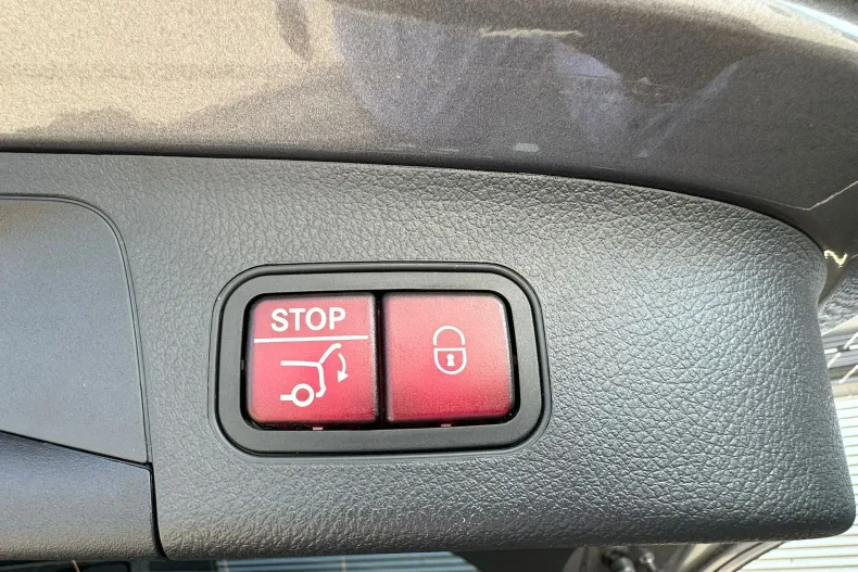 Mercedes-Benz GLA din 2024 cu 6.507 km - oferta MER133201 - foto 27