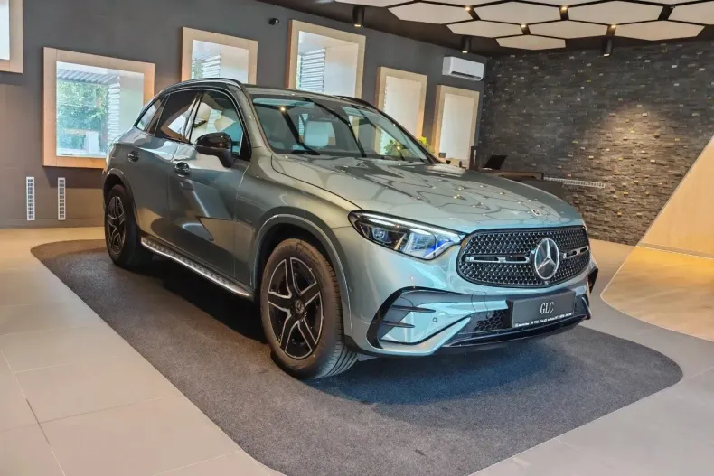 Mercedes-Benz GLC din 2025 cu 1 km - oferta MER133206 - foto 3