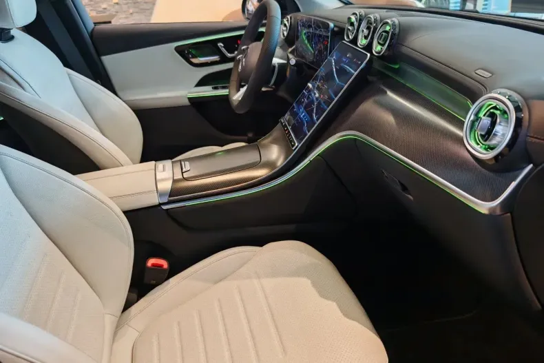 Mercedes-Benz GLC din 2025 cu 1 km - oferta MER133206 - foto 6