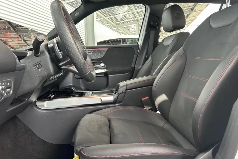 Mercedes-Benz GLB din 2024 cu 13.384 km - oferta MER133210 - foto 16