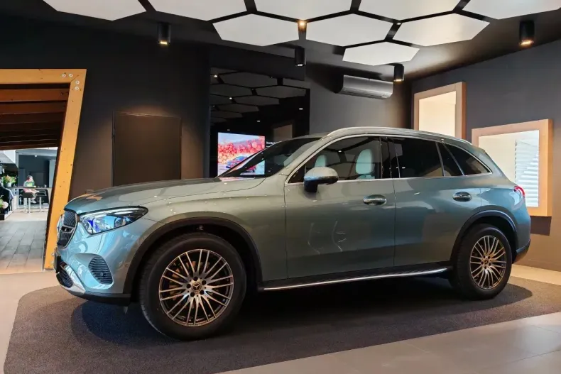 Mercedes-Benz GLC din 2025 cu 5 km - oferta MER133216 - foto 9