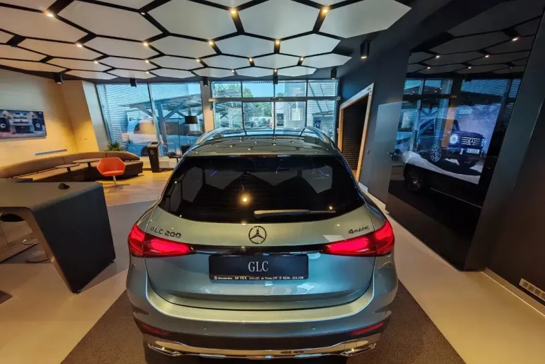 Mercedes-Benz GLC din 2025 cu 5 km - oferta MER133216 - foto 18