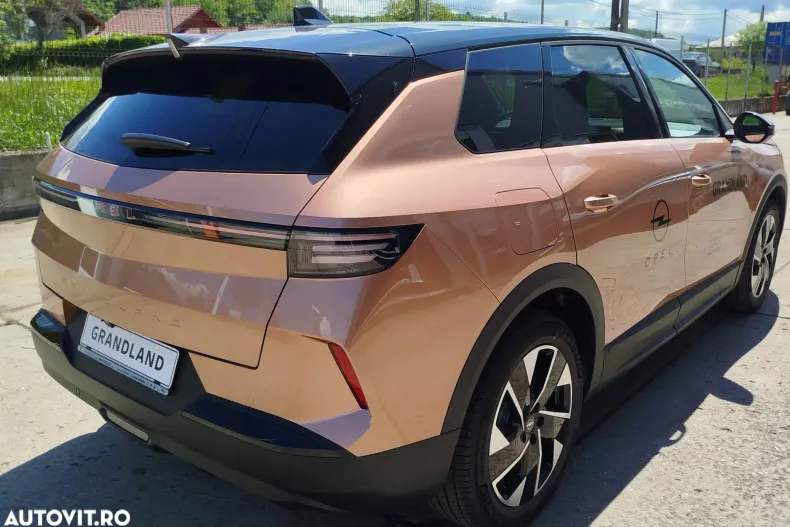 Opel Grandland din 2024 cu 1.250 km - oferta OPE133247 - foto 3