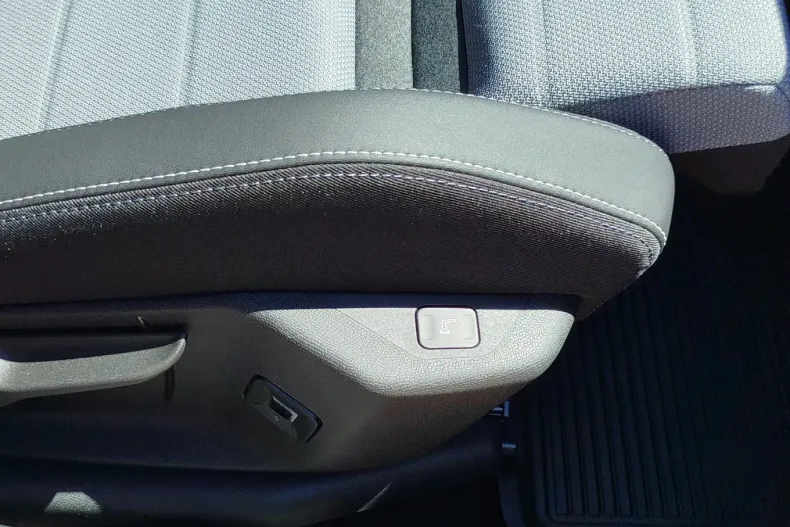 Opel Grandland din 2024 cu 1.250 km - oferta OPE133247 - foto 20