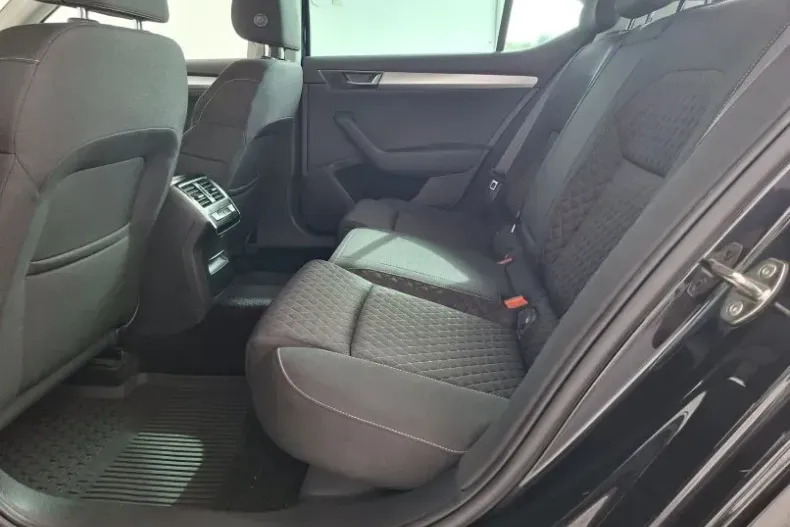 Skoda Superb din 2019 cu 75.881 km - oferta SKO133251 - foto 9