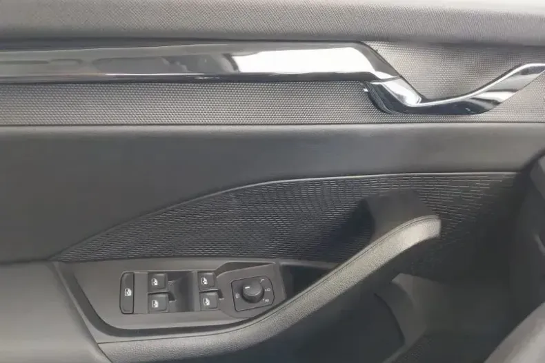 Skoda Octavia din 2023 cu 40.023 km - oferta SKO133256 - foto 12