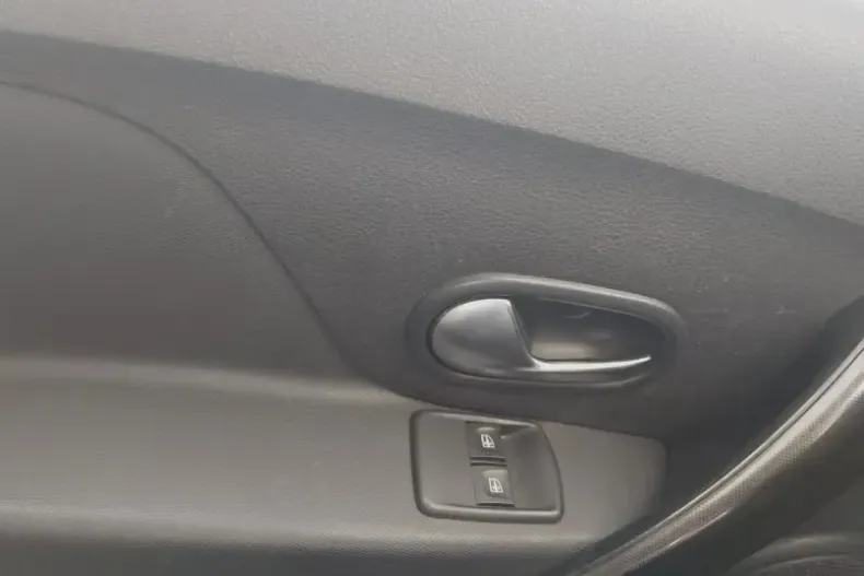 Dacia Logan din 2020 cu 68.912 km - oferta DAC133261 - foto 15