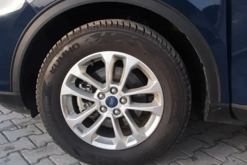 Ford Kuga din 2023 cu 10.101 km - oferta FOR133262 - foto 4