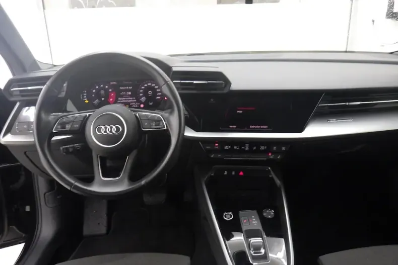 Audi A3 din 2022 cu 72.790 km - oferta AUD133276 - foto 3