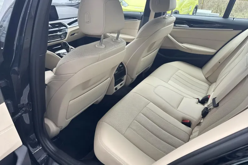 BMW Seria 5 din 2021 cu 120.170 km - oferta BMW133288 - foto 23