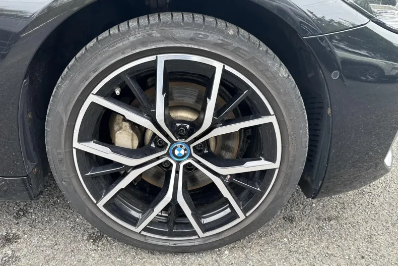 BMW Seria 5 din 2021 cu 120.170 km - oferta BMW133288 - foto 28