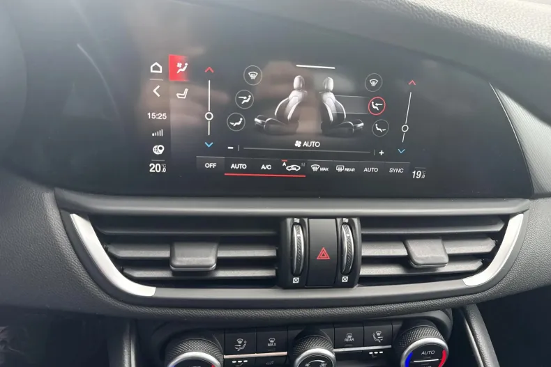 Alfa Romeo Giulia din 2021 cu 121.430 km - oferta ALF133289 - foto 16