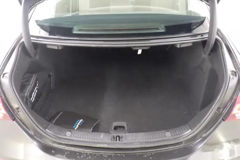 Mercedes-Benz E din 2020 cu 70.268 km - oferta MER133296 - foto 6