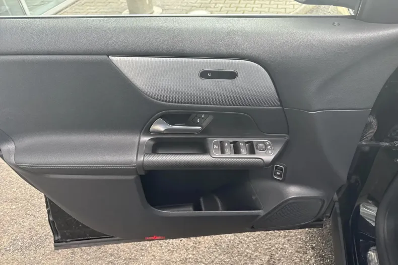 Mercedes-Benz GLA din 2021 cu 126.086 km - oferta MER133302 - foto 11