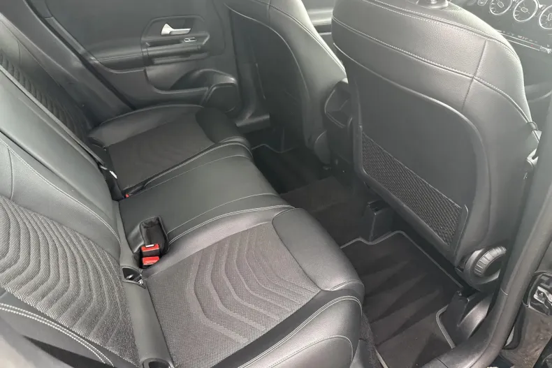 Mercedes-Benz GLA din 2021 cu 126.086 km - oferta MER133302 - foto 21