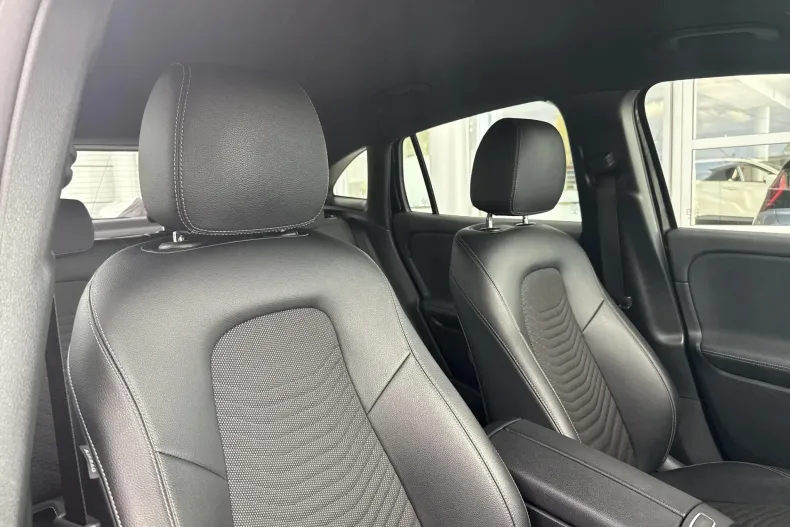 Mercedes-Benz GLA din 2021 cu 126.086 km - oferta MER133302 - foto 24