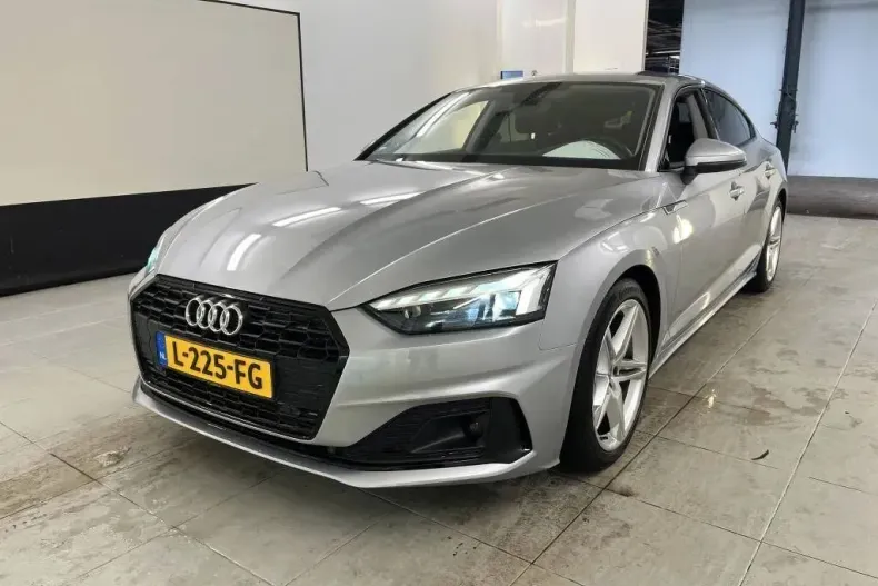 Audi A5 din 2021 cu 84.073 km - oferta AUD133305 - foto 1