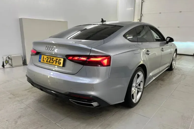 Audi A5 din 2021 cu 84.073 km - oferta AUD133305 - foto 4