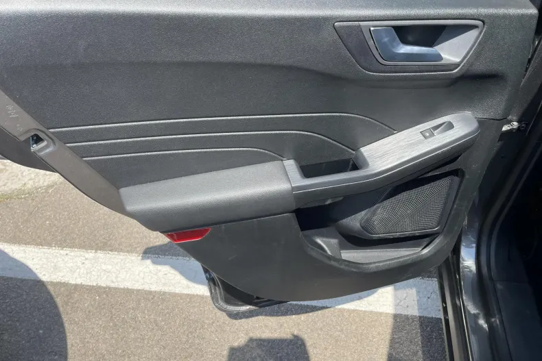 Ford Kuga din 2022 cu 75.816 km - oferta FOR133320 - foto 22