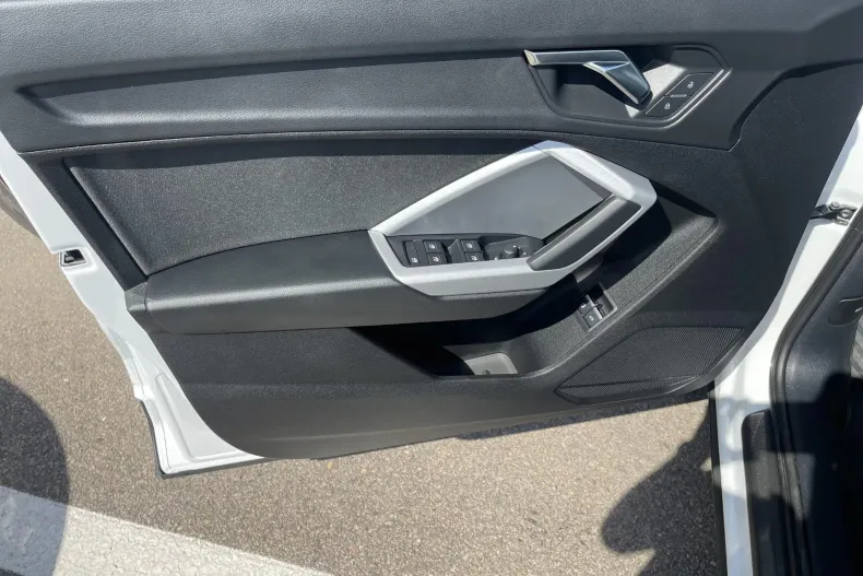 Audi Q3 din 2023 cu 26.234 km - oferta AUD133321 - foto 10