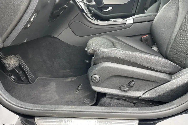 Mercedes-Benz GLC din 2021 cu 89.921 km - oferta MER133330 - foto 11