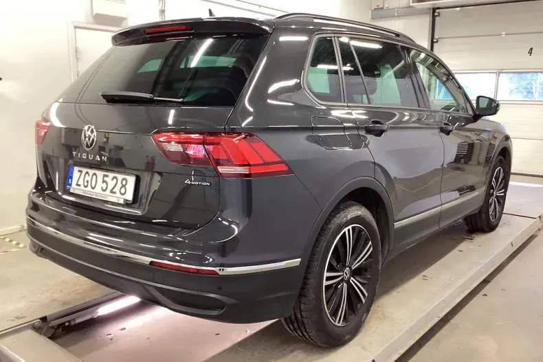 Volkswagen Tiguan din 2021 cu 158.477 km - oferta VOL133334 - foto 4