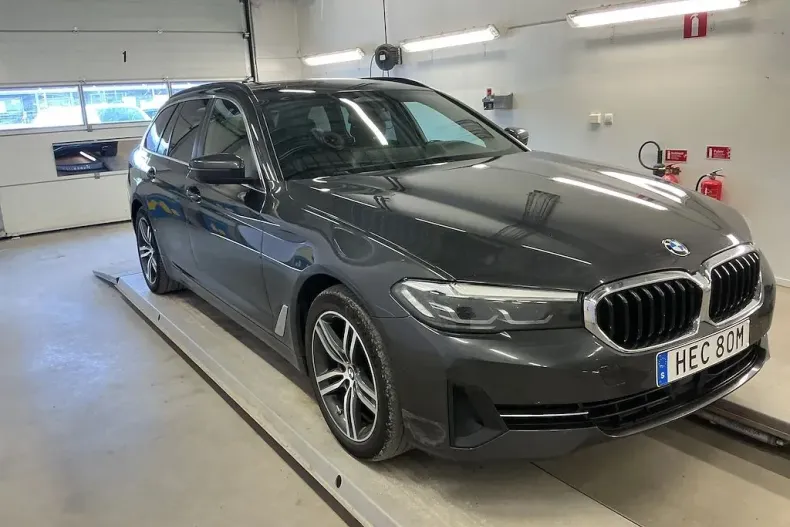 BMW Seria 5 din 2020 cu 165.511 km - oferta BMW133350 - foto 1