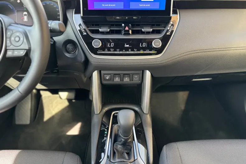 Toyota Corolla Cross din 2024 cu 234 km - oferta TOY133392 - foto 18