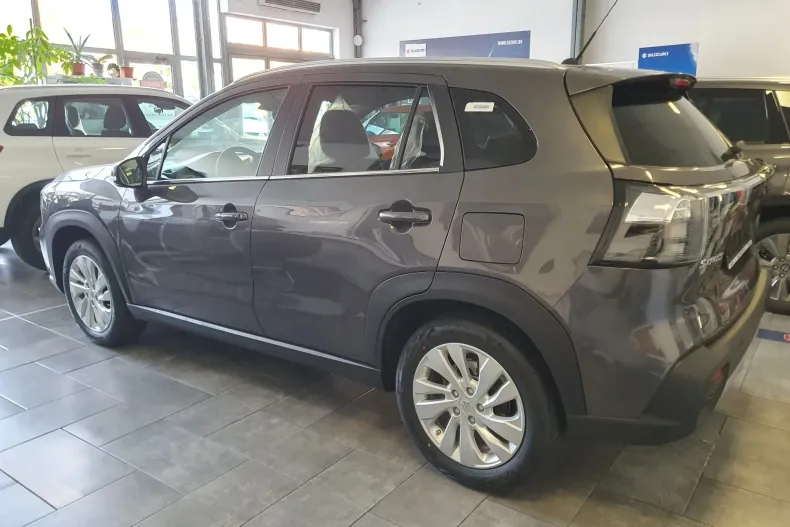 Suzuki SX4 din 2025 cu 0 km - oferta SUZ133400 - foto 3