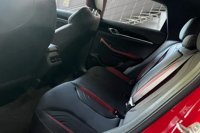 Geely Coolray din 2024 cu 18 km - oferta GEE133405 - foto 8