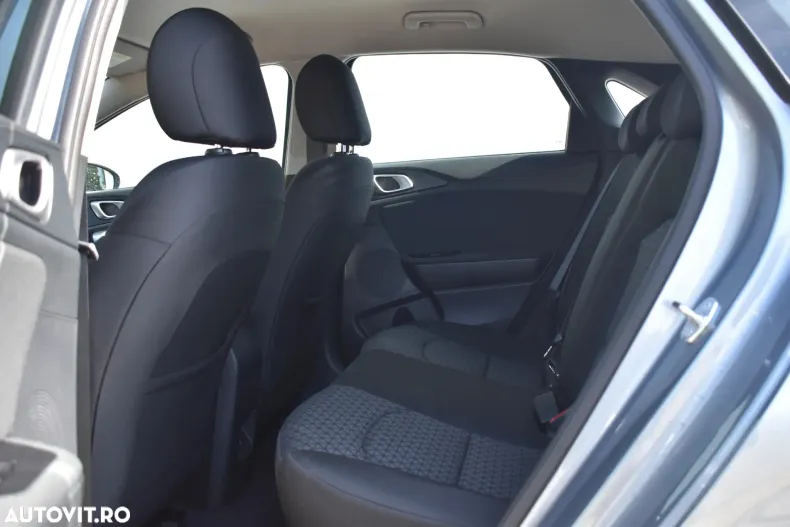 Kia Ceed din 2025 cu 112 km - oferta KIA133424 - foto 7