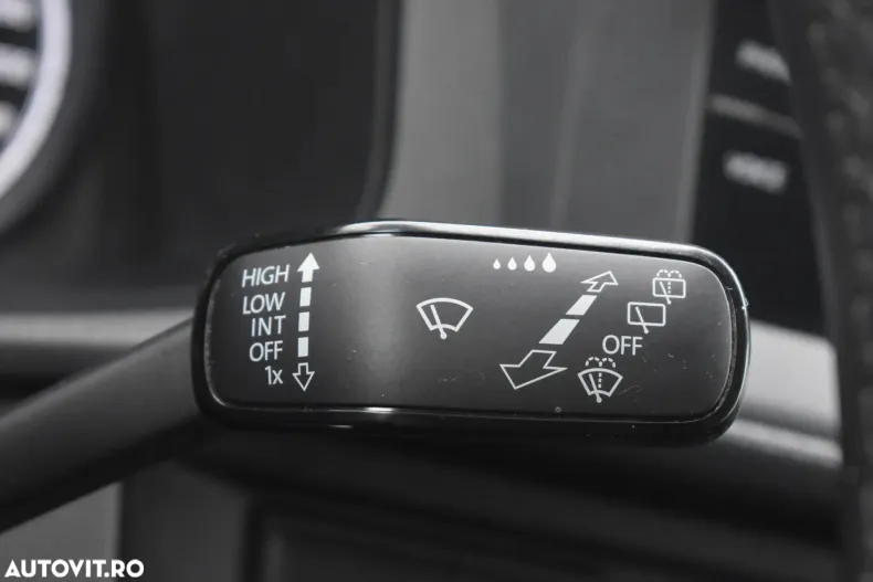 Volkswagen Transporter din 2021 cu 159.582 km - oferta VOL133429 - foto 34