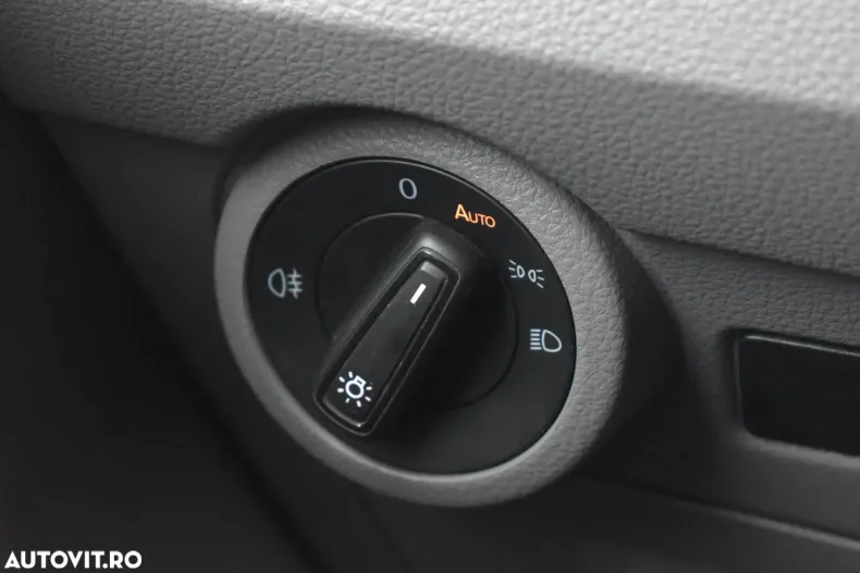 Volkswagen Transporter din 2021 cu 159.582 km - oferta VOL133429 - foto 37