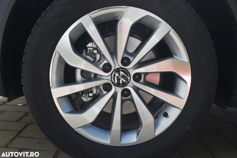 Volkswagen T-Roc din 2024 cu 485 km - oferta VOL133431 - foto 11