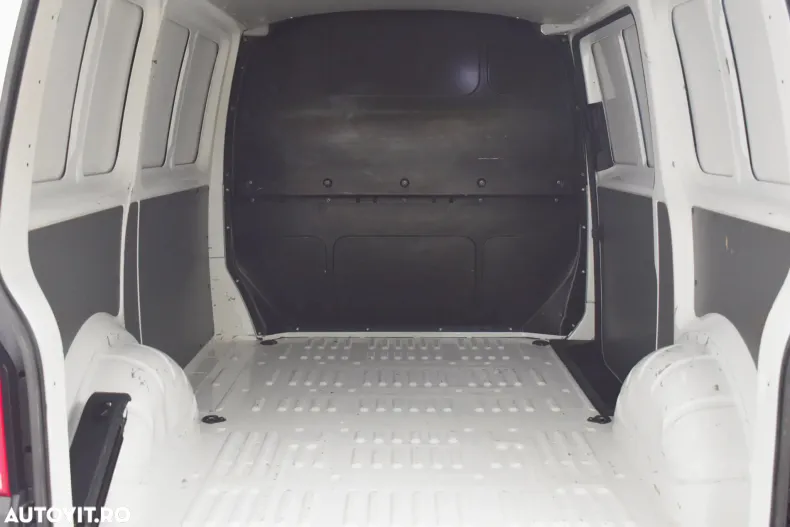 Volkswagen Transporter din 2021 cu 173.660 km - oferta VOL133434 - foto 20