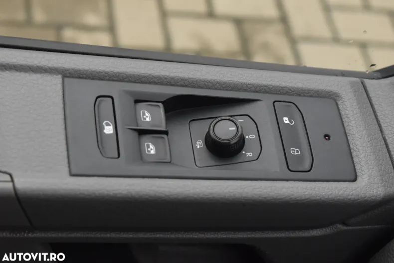 Volkswagen Transporter din 2021 cu 173.660 km - oferta VOL133434 - foto 30
