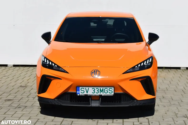 MG MG4 din 2024 cu 8.500 km - oferta MG0133441 - foto 2