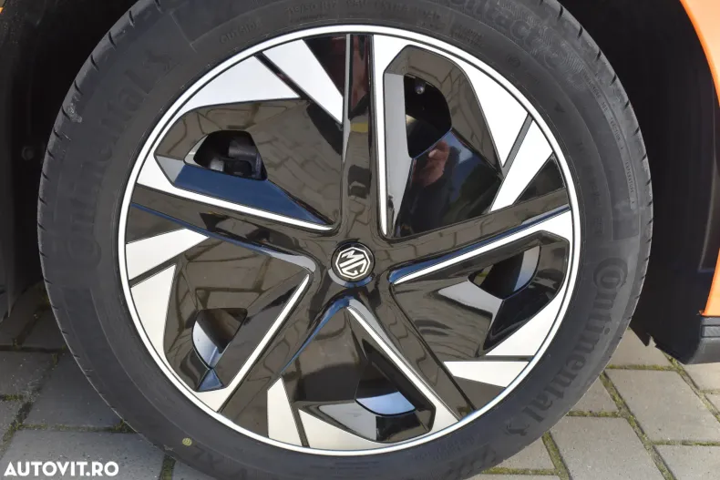 MG MG4 din 2024 cu 8.500 km - oferta MG0133441 - foto 21