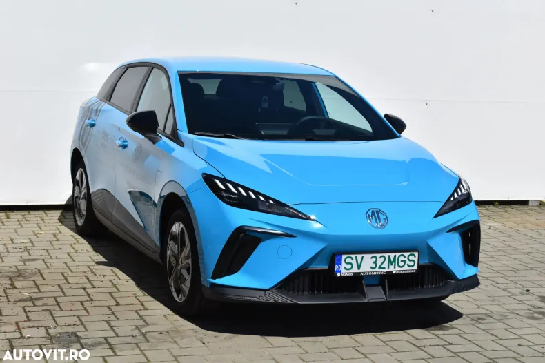 MG MG4 din 2024 cu 2.350 km - oferta MG0133442 - foto 3