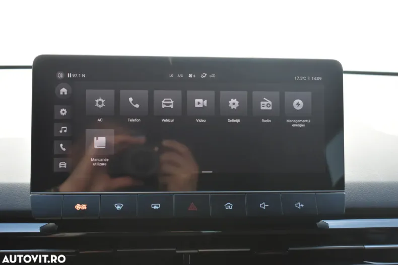 MG MG4 din 2024 cu 2.350 km - oferta MG0133442 - foto 19