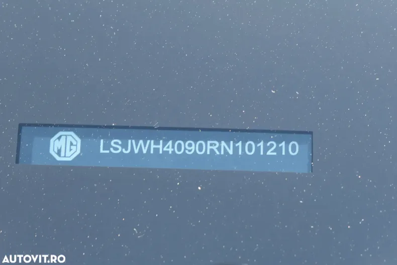 MG MG4 din 2024 cu 2.350 km - oferta MG0133442 - foto 22