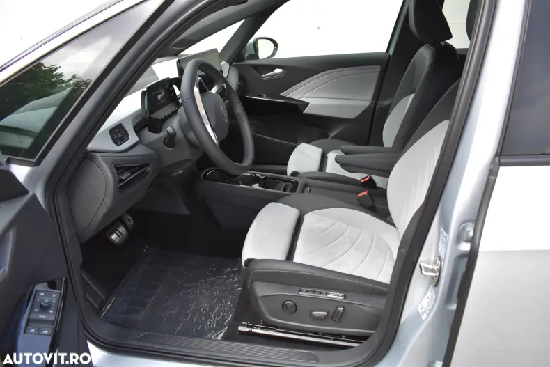 Volkswagen ID.3 din 2024 cu 5.050 km - oferta VOL133446 - foto 6