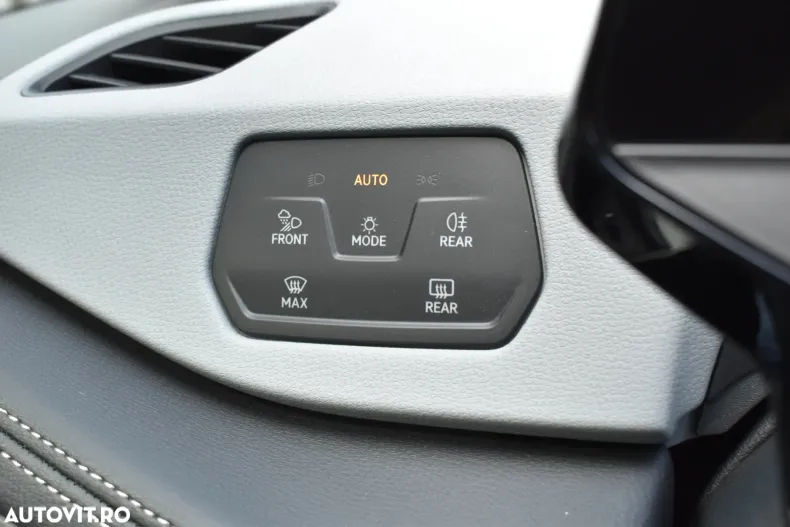 Volkswagen ID.3 din 2024 cu 5.050 km - oferta VOL133446 - foto 13