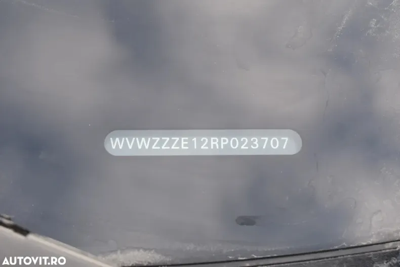 Volkswagen ID.3 din 2024 cu 5.050 km - oferta VOL133446 - foto 18