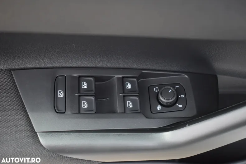 Volkswagen Polo din 2024 cu 24.128 km - oferta VOL133450 - foto 13