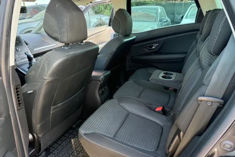 Renault Scenic din 2020 cu 172.000 km - oferta REN133457 - foto 19