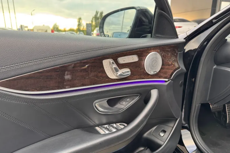Mercedes-Benz E din 2020 cu 99.500 km - oferta MER133463 - foto 9