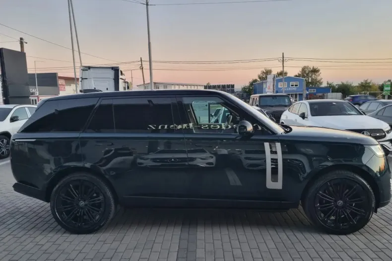 Land Rover Range Rover din 2023 cu 25.000 km - oferta LAN133465 - foto 8