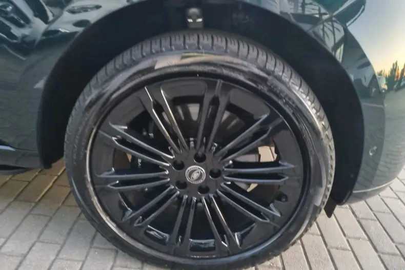 Land Rover Range Rover din 2023 cu 25.000 km - oferta LAN133465 - foto 13